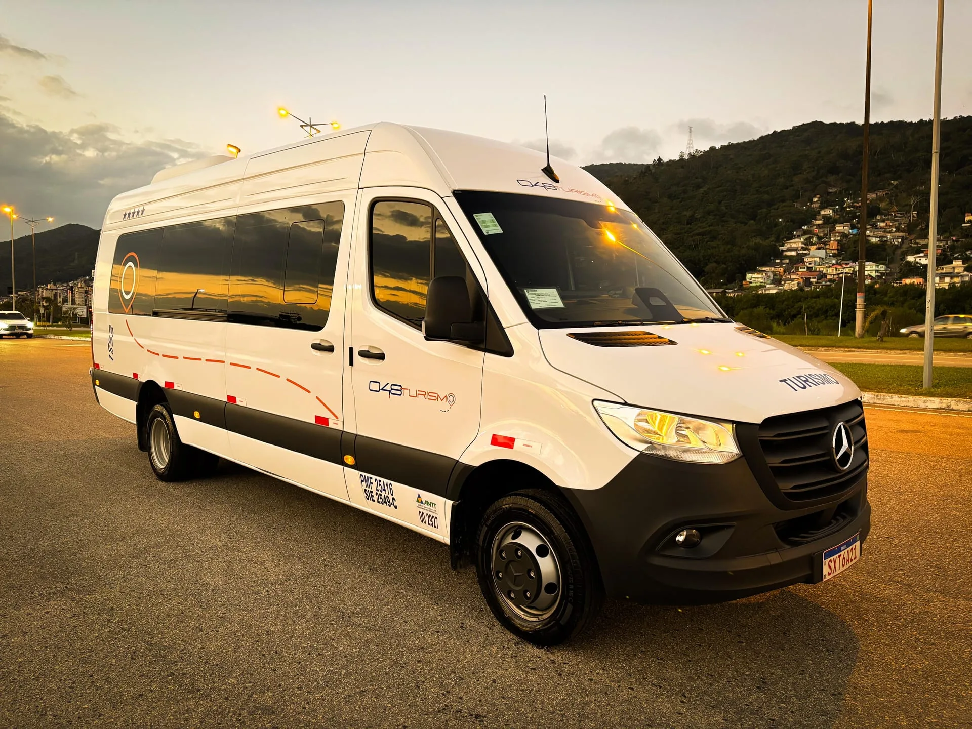 Van Executiva - 048 Turismo